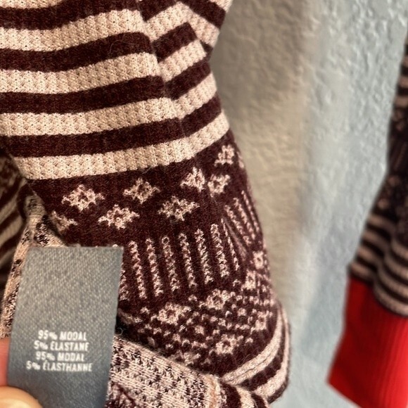 Aerie Burgundy & Red Fair Isle Crew Neck Long Sleeve Thermal Size Medium - Picture 6 of 9